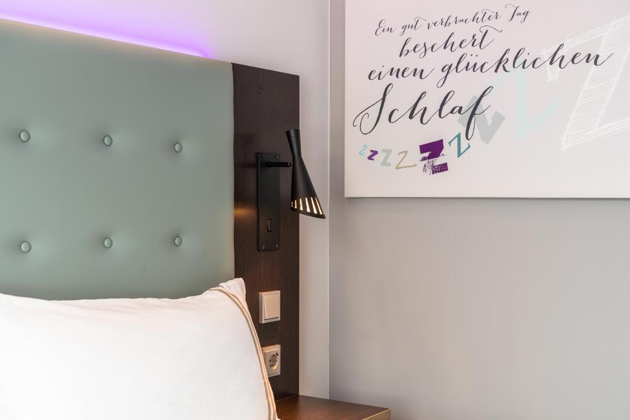 Premier Inn Koln City Mediapark Eksteriør billede